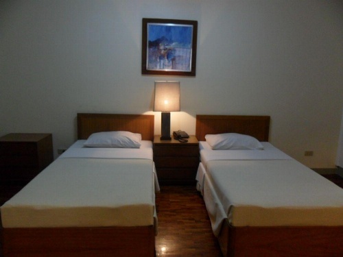 Amorsolo Mansion Hotel image 2